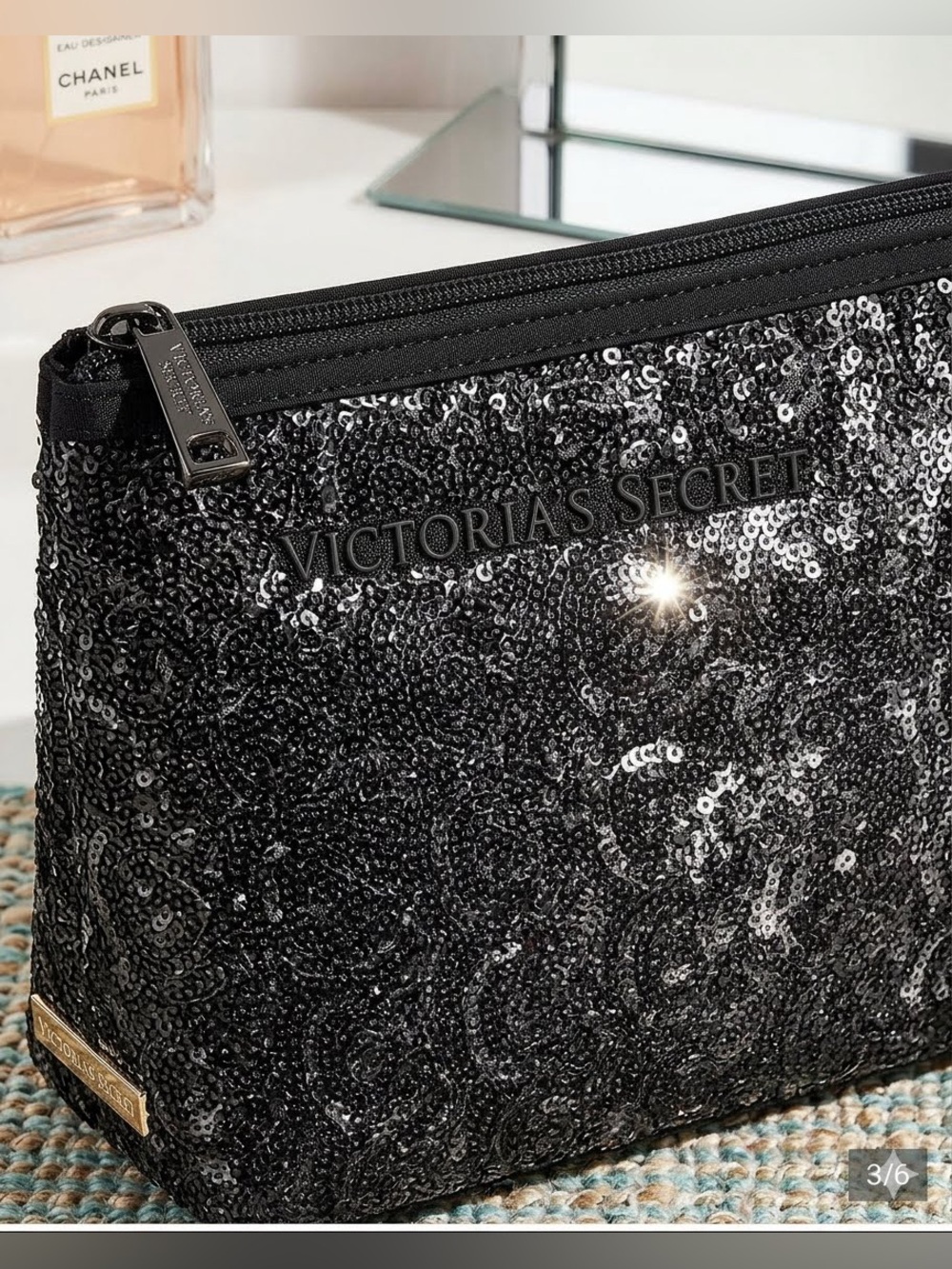 π»Victoria's Secret Black Textured Pebble Wallet
